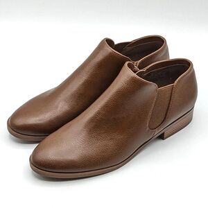 Kensie “Sammy” Faux Pebbled Leather w/ Block Heel & Side Zip Closure (Brown) NEW